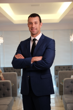 Dr. Vinicius Oliveira